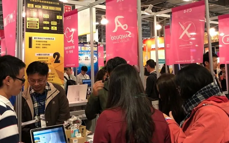 零售展會的攤位與參觀來賓
